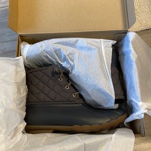 Sperry quilted duck boots size 7